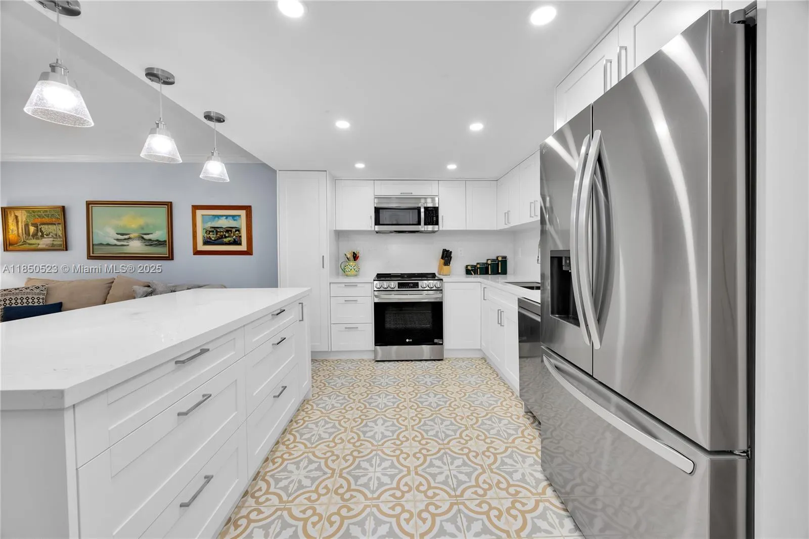 Miami, Florida 33176, United States, 3 Bedrooms Bedrooms, ,3 BathroomsBathrooms,Residential,Active,183970