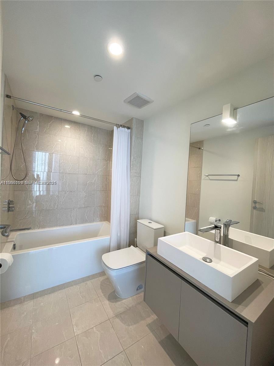 BRICKELL FLATIRON CONDO - Residential