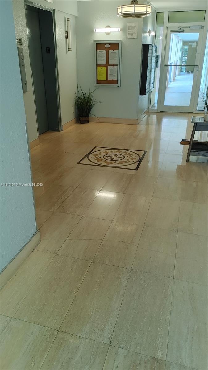 BRIARWOOD CLUB CONDO 3 - Residential