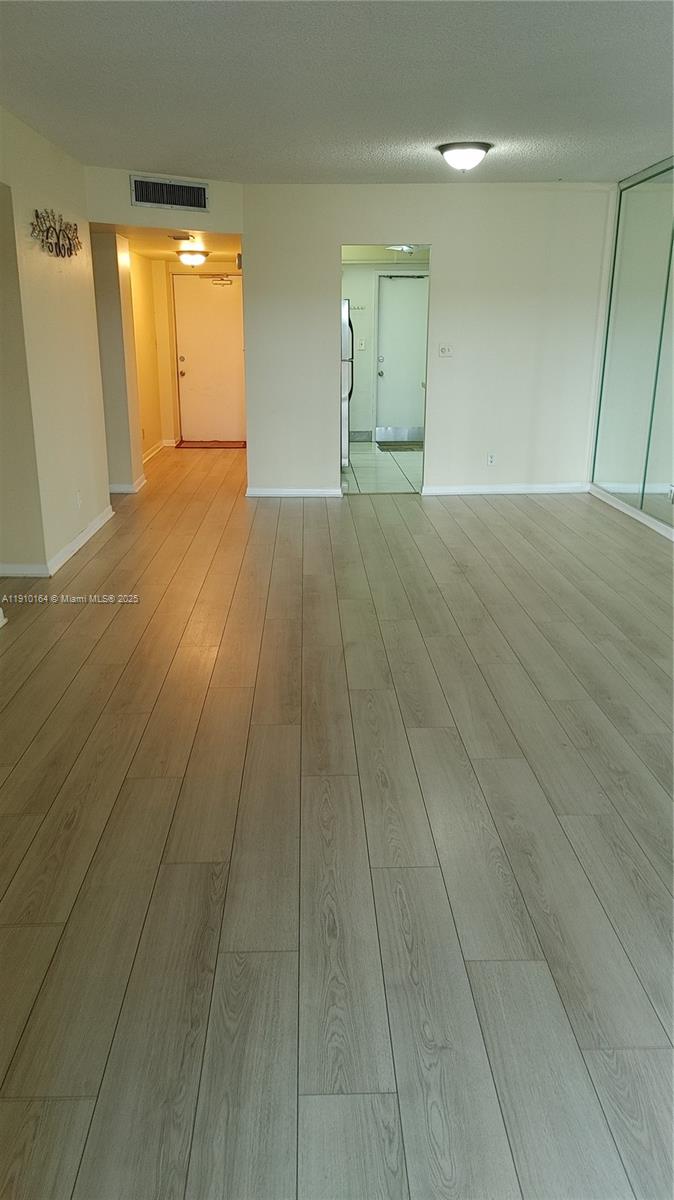 BRIARWOOD CLUB CONDO 3 - Residential