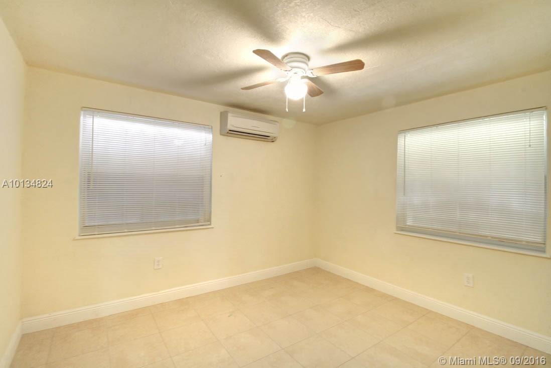 Symmes Sharman Tr - Residential Lease