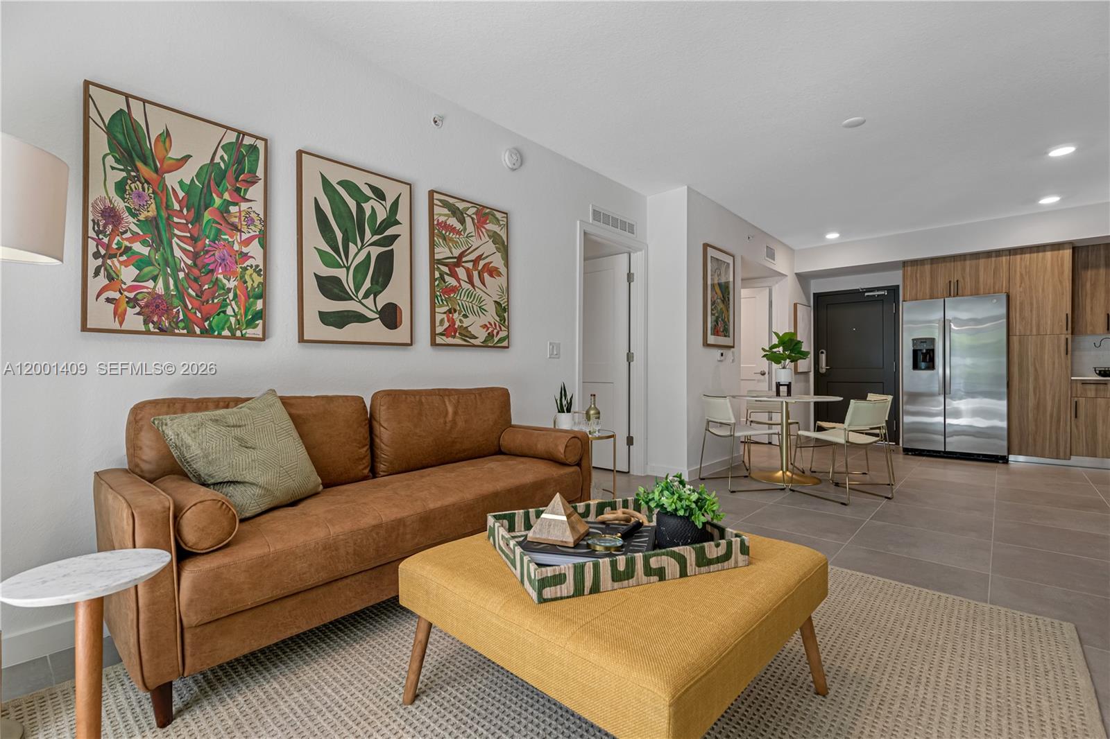 TOWN OF MODELO (DANIA) B- - Residential Lease