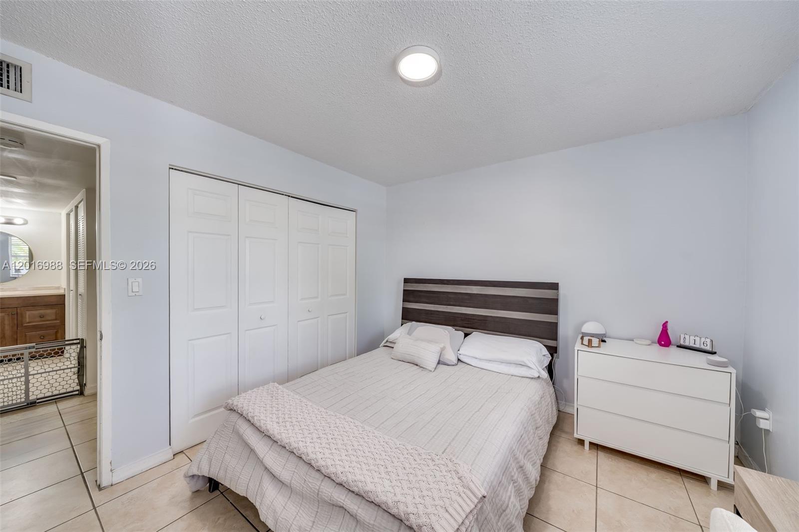 SEGOVIA CONDO - Residential