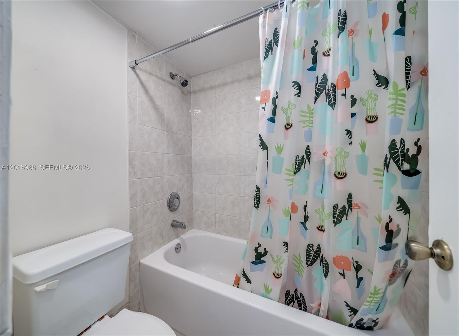 SEGOVIA CONDO - Residential