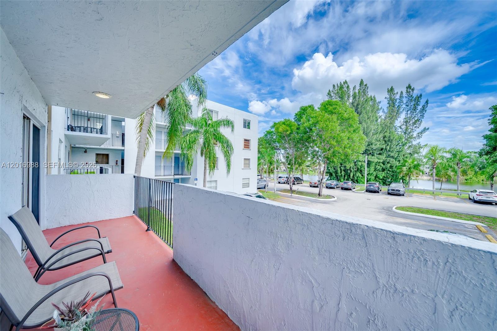 SEGOVIA CONDO - Residential