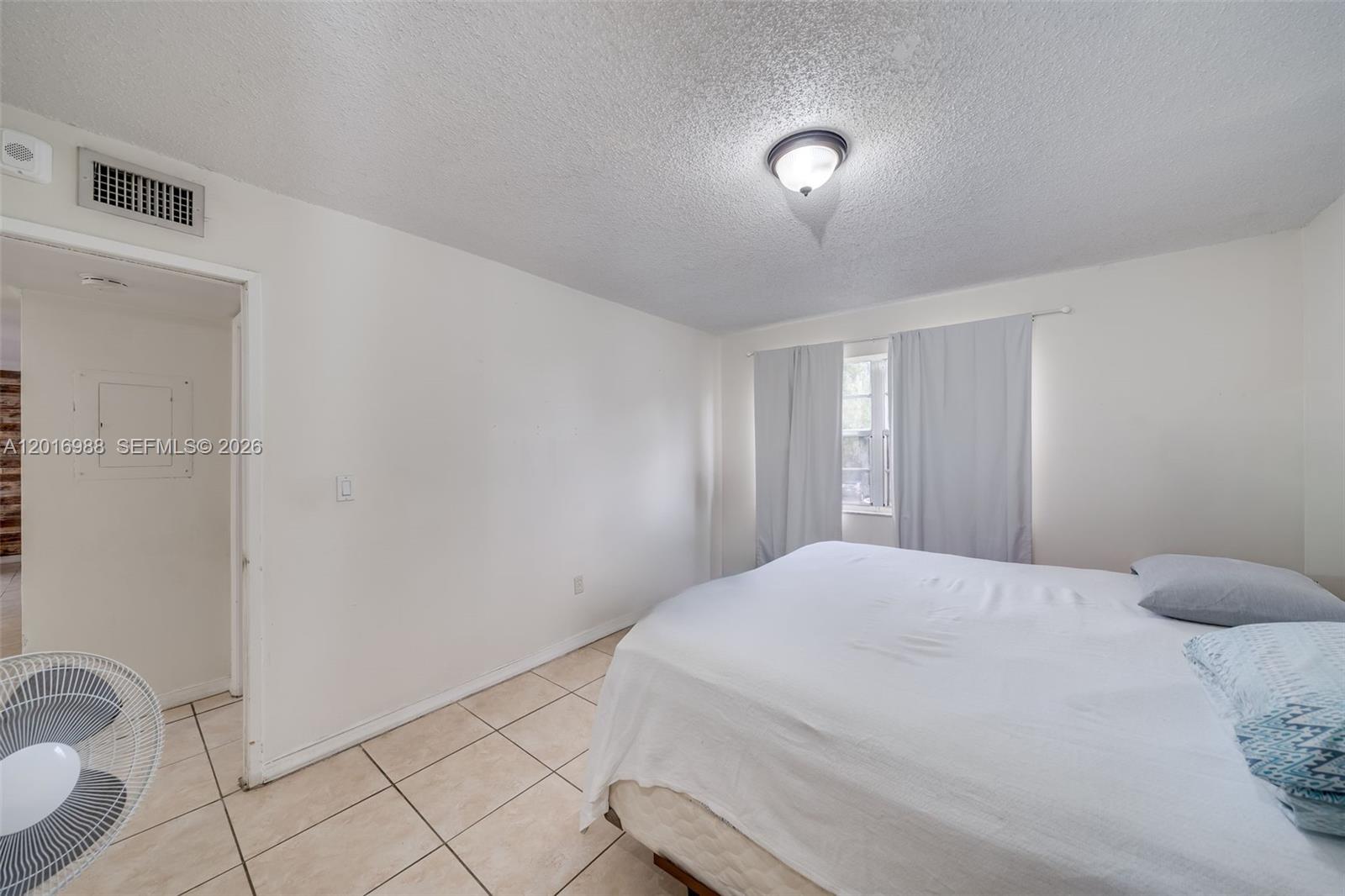 SEGOVIA CONDO - Residential