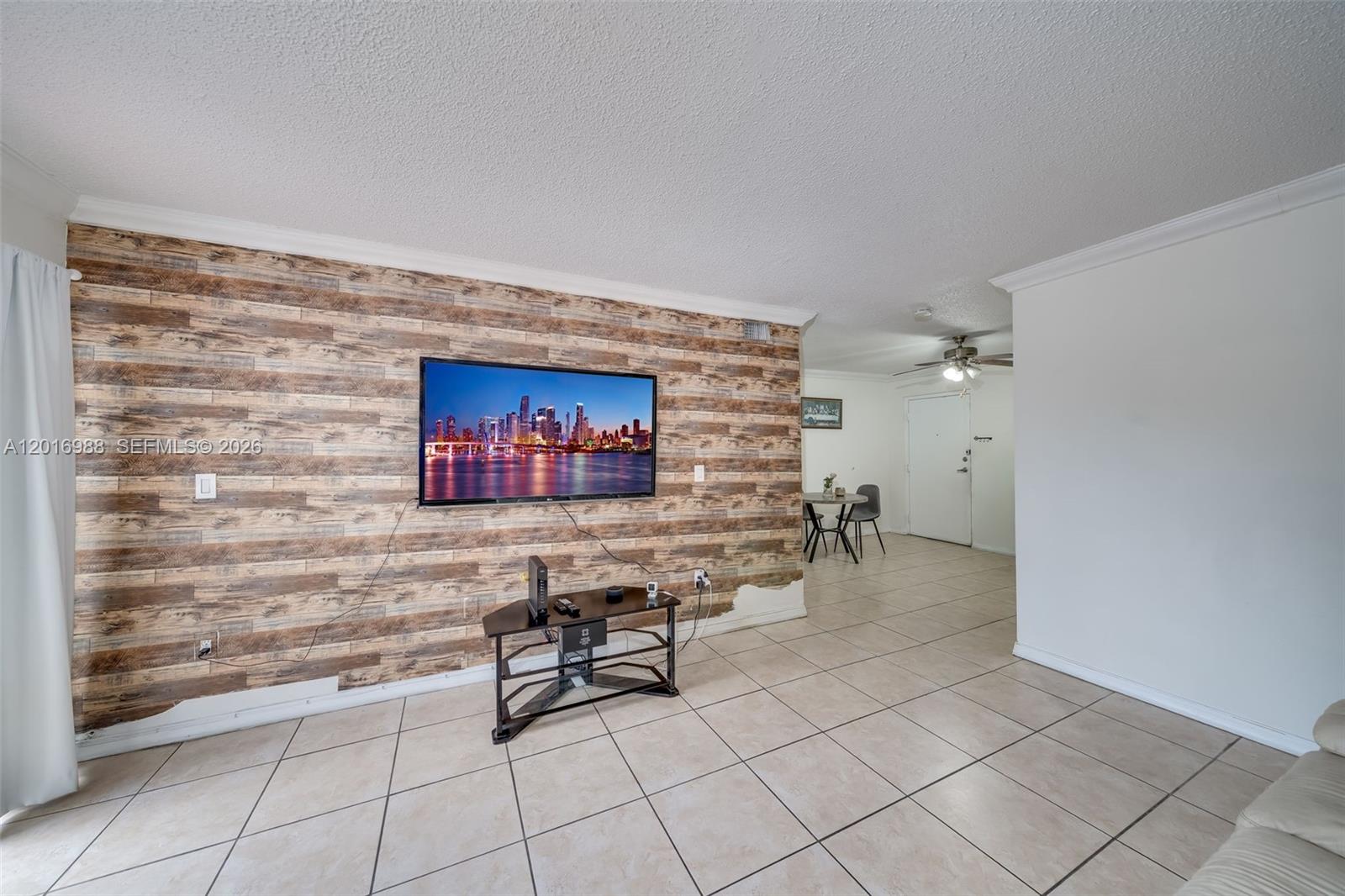 SEGOVIA CONDO - Residential