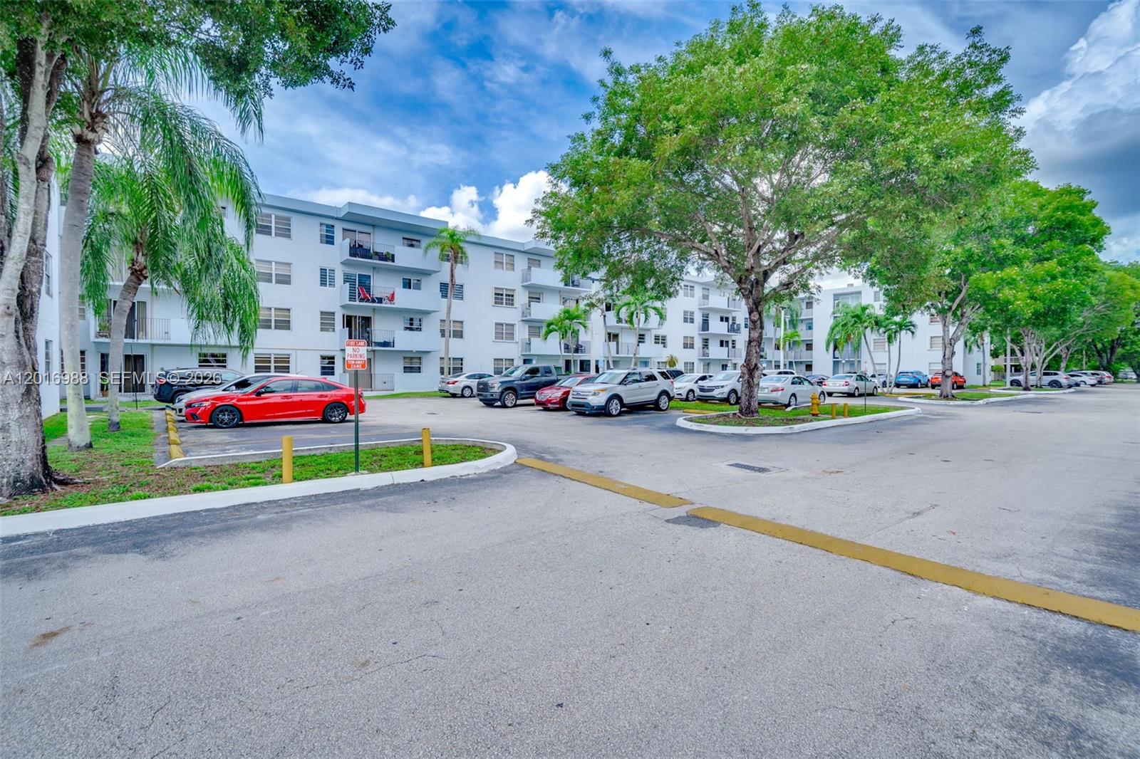 SEGOVIA CONDO - Residential
