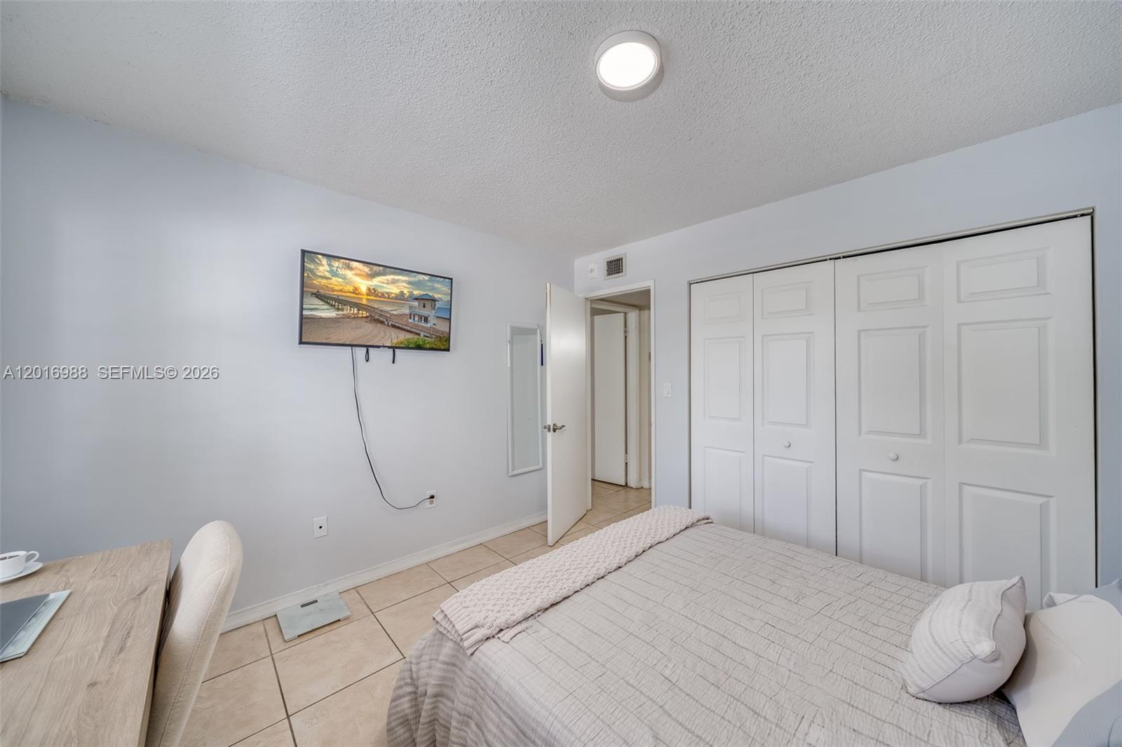 SEGOVIA CONDO - Residential