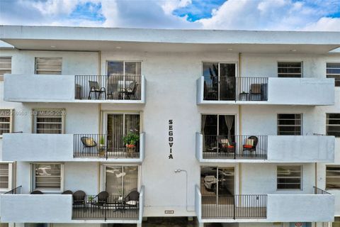 Photo of Miami, FL 33184 (MLS # A12016988)