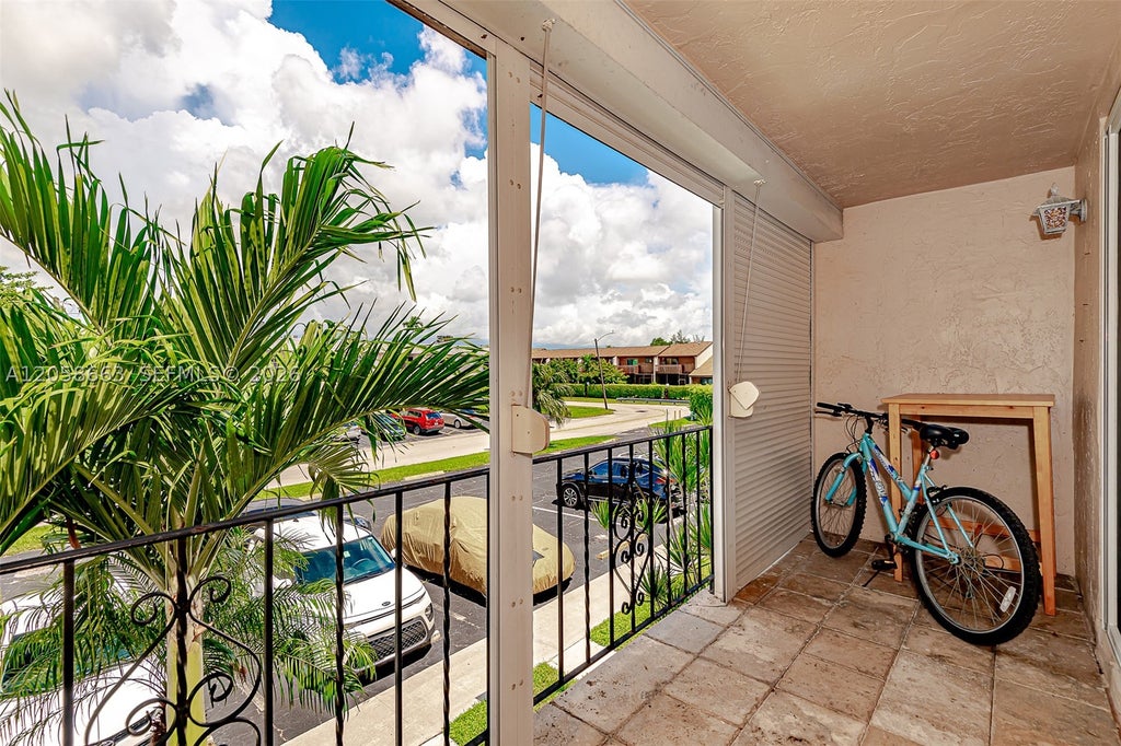 Photo of 1413 N 15th Ave #8, Hollywood, FL 33020 (MLS # A12058663)