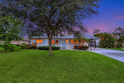 2346 N Wallen Dr West Palm Beach FL 33410