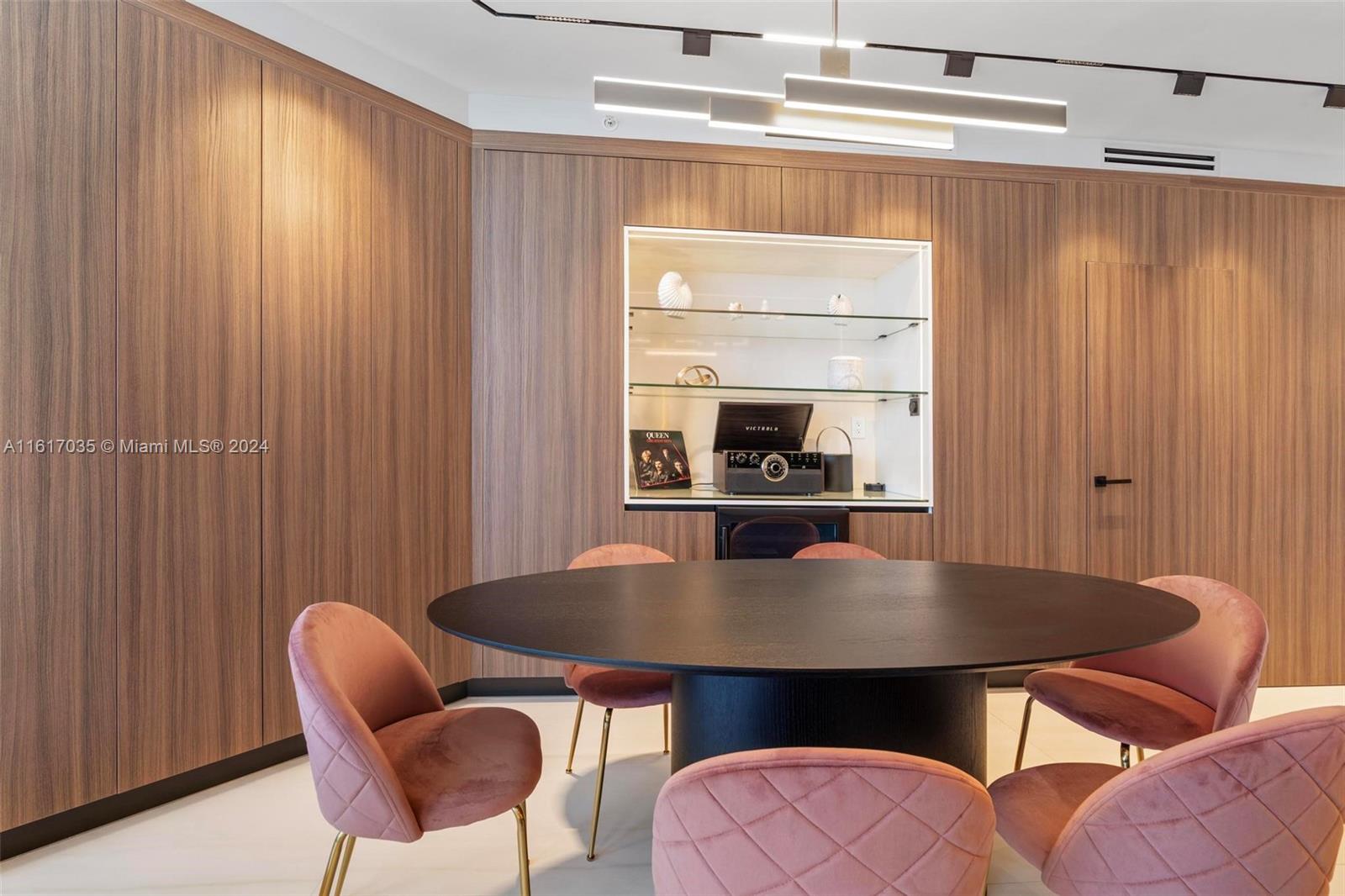 SANDS POINTE OCEAN BEACH - Residential Lease