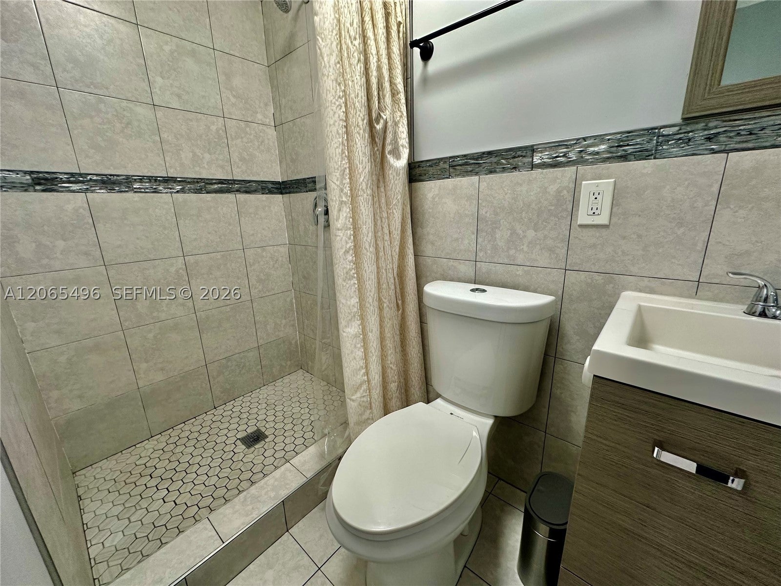 16025 SW 53rd Ter Efficiency