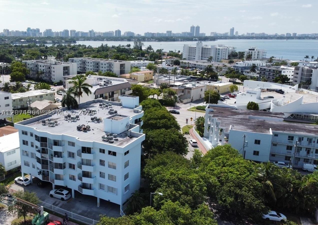 1990 Marseille Dr 206, Miami Beach FL 33141