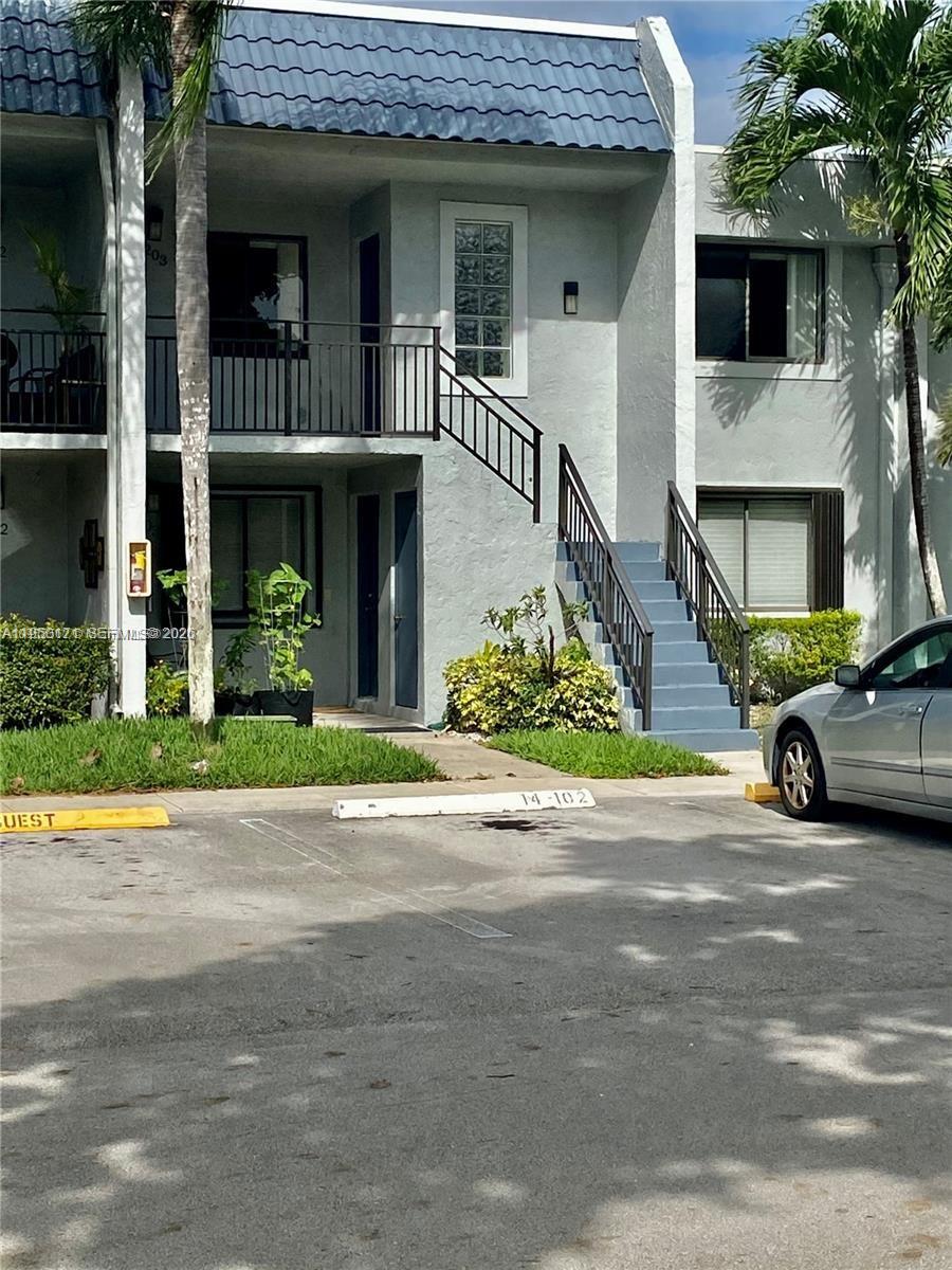 GARDENS AT BONAVENTURE 14 - Residential Lease
