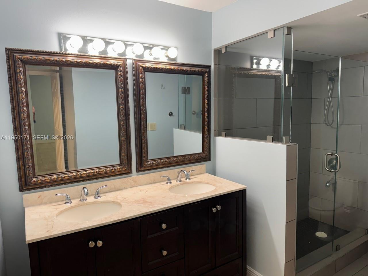 GARDENS AT BONAVENTURE 14 - Residential Lease