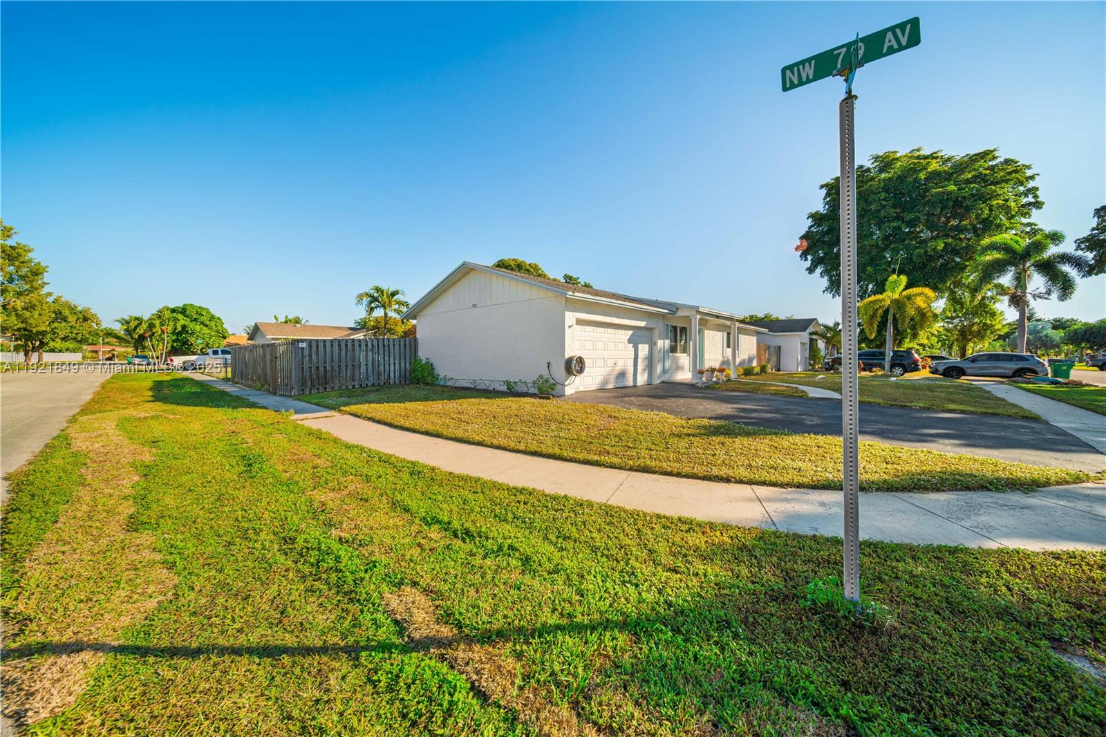 CITY OF LAUDERHILL SEC 1 - Residential