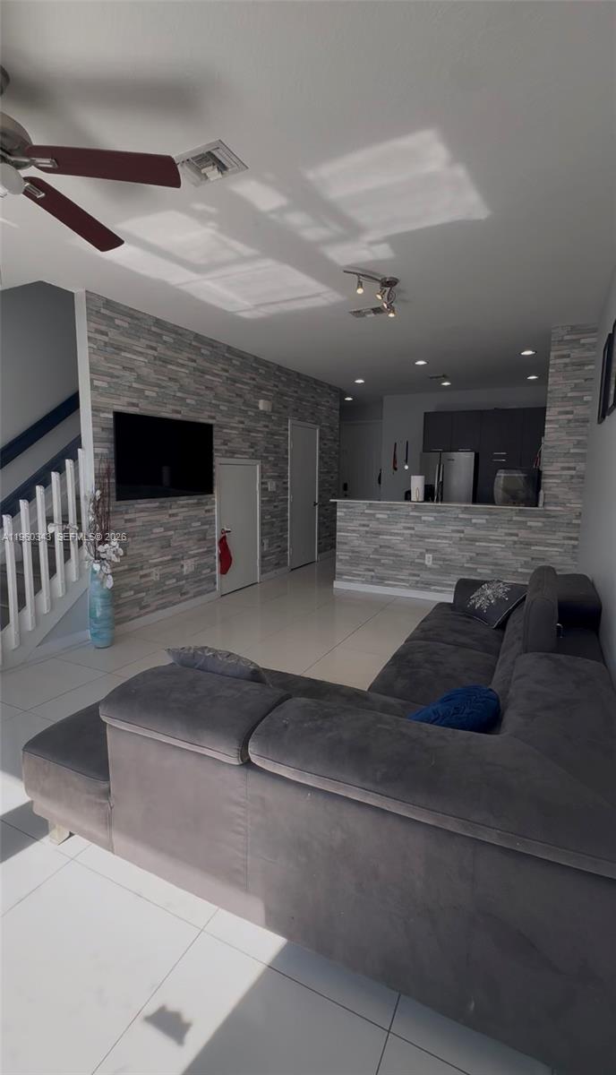 GEORGETOWN - Residential