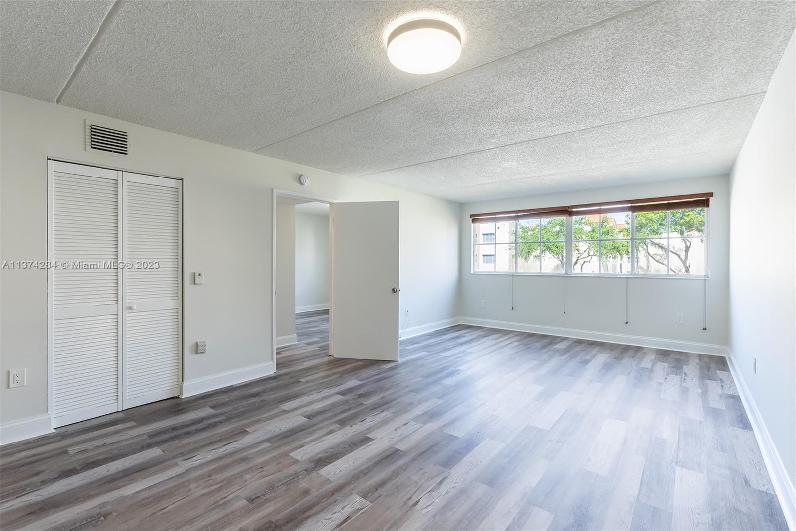 RENOVATED 2/2 CORNER UNIT with BRAND NEW VINYL FLOORS, updated kitchen, granite countertops, SS Appliances, Washer & Dryer inside unit, updated Bathrooms. Centrally located in the heart of Hialeah. Professionally managed by Local Firm. No pet allowed.
1 assigned Parking space, 2nd car can be parked in guest space. Association deposit to be submitted by the Owner.
Fast Approval, offer instructions attached. Do not send incomplete offers. Please use SHOWIG ASSIST.