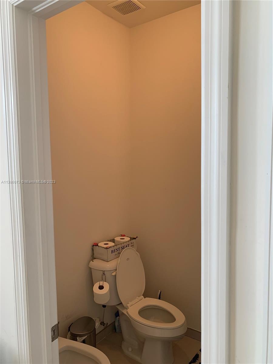 VINTAGE ESTATES - Residential