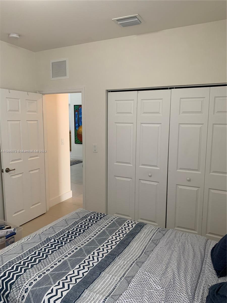 VINTAGE ESTATES - Residential