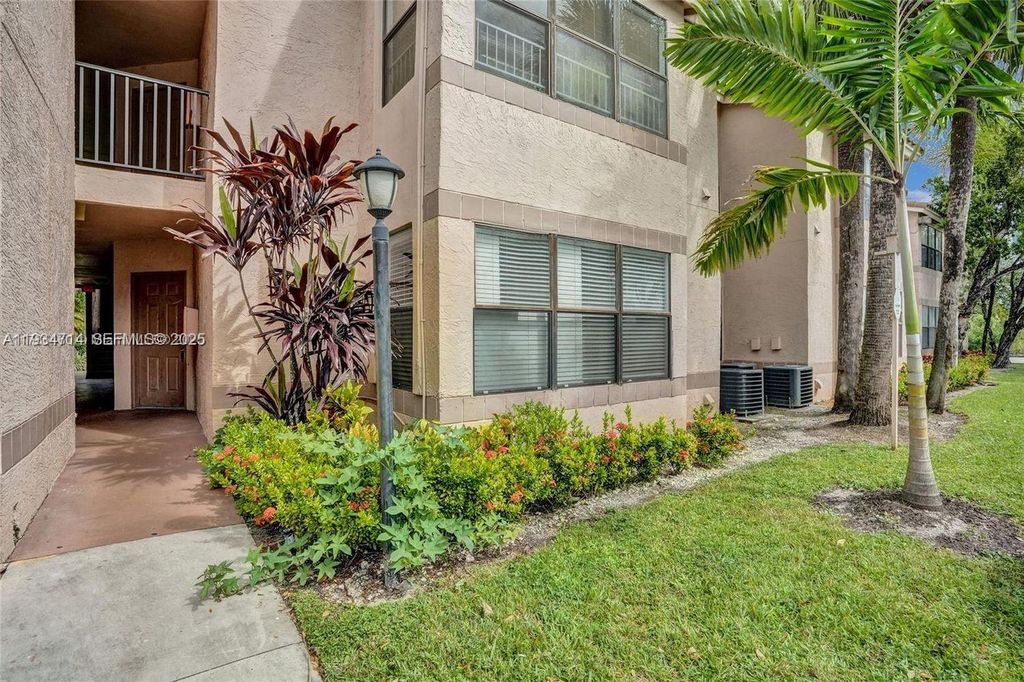 Photo of 2946 S University Dr #7108, Davie, FL 33328 (MLS # A11934714)