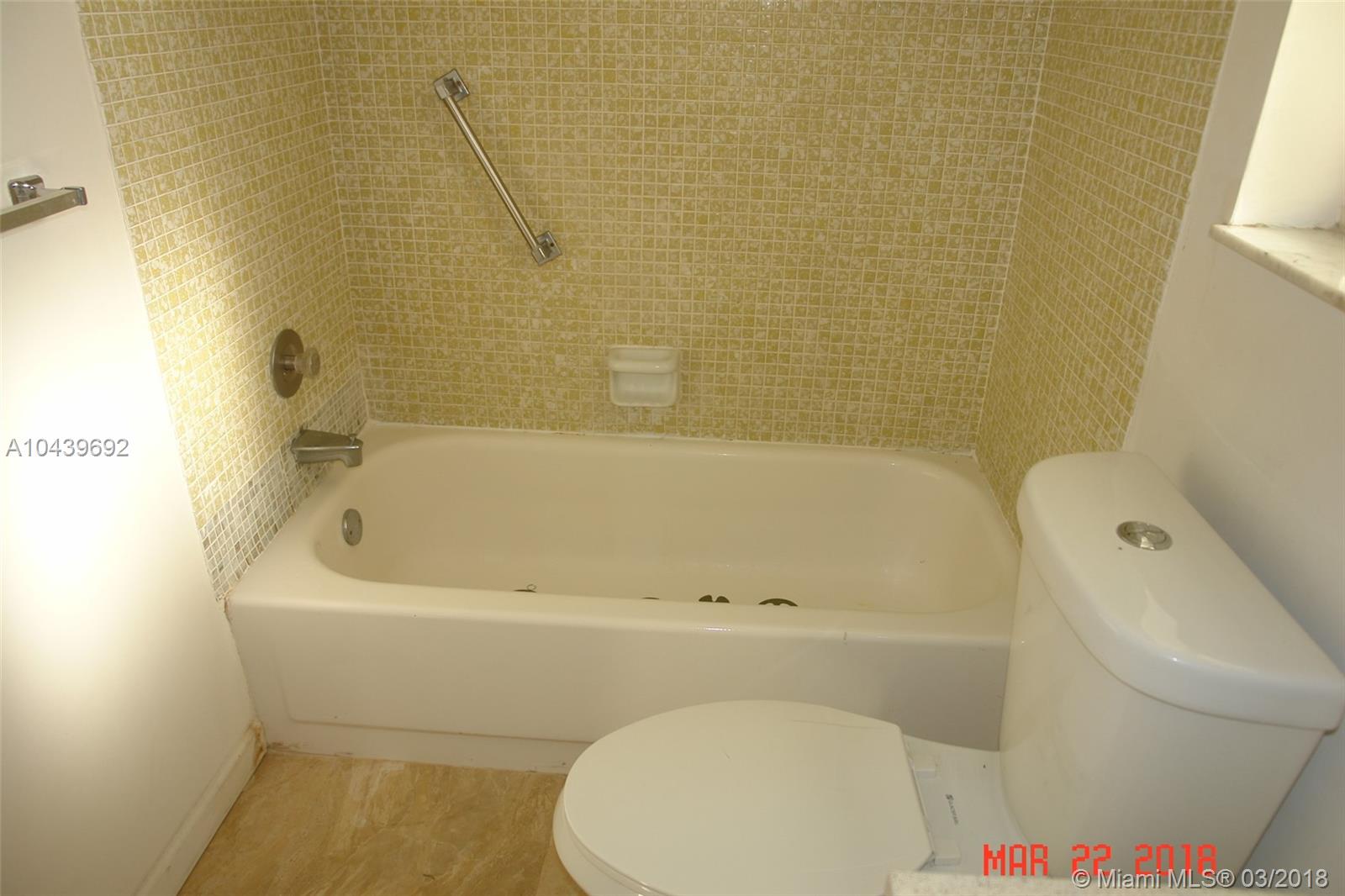 SUNRISE LAKES 56 CONDO - Residential Lease