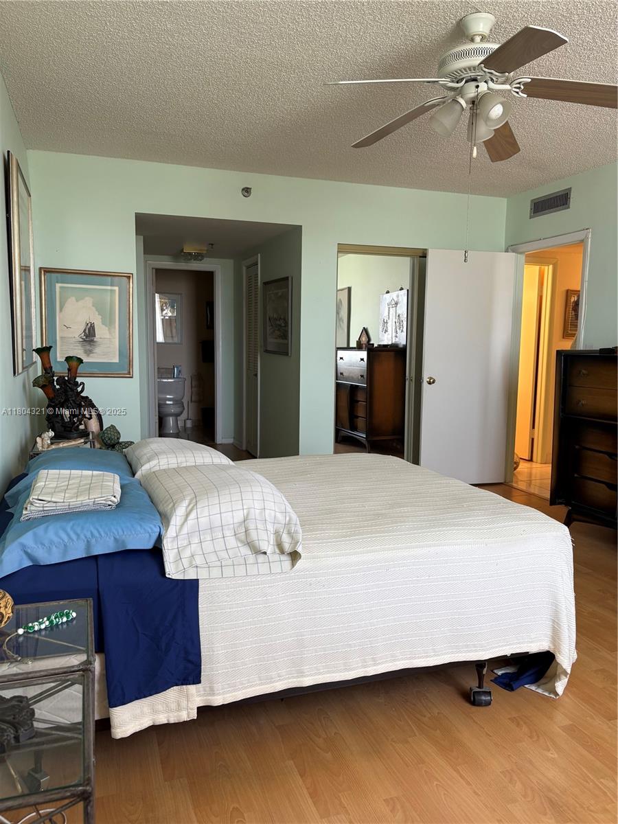 HILLCREST EAST NO 27 COND - Residential
