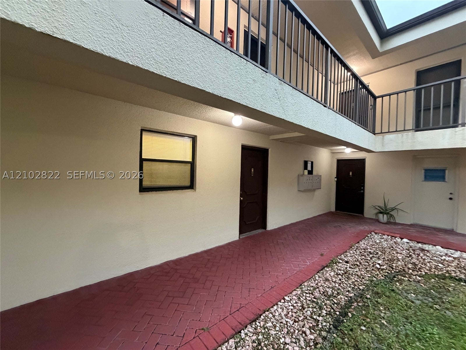 2300 S Cypress Bend Dr