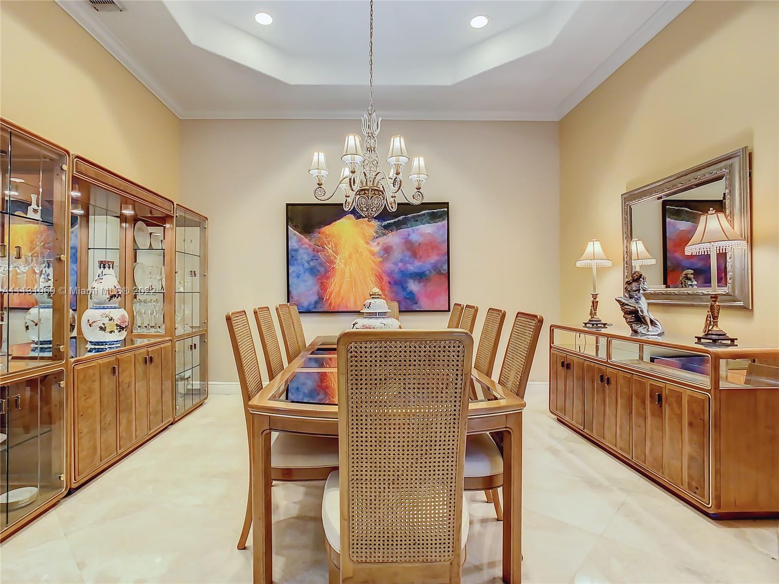 PINEWOOD HOMES - Residential