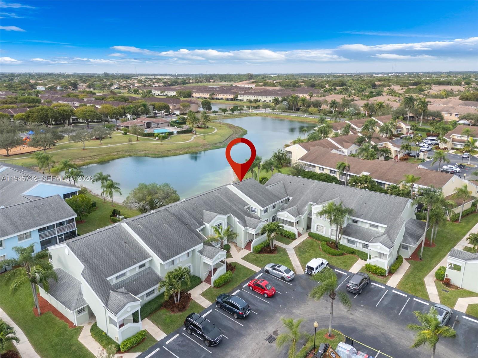 KEYS GATE CONDO NO FOUR - Residential