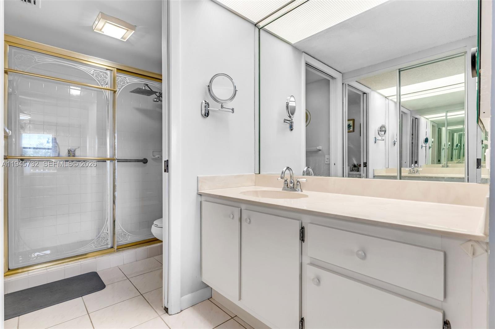 KEYS GATE CONDO NO FOUR - Residential