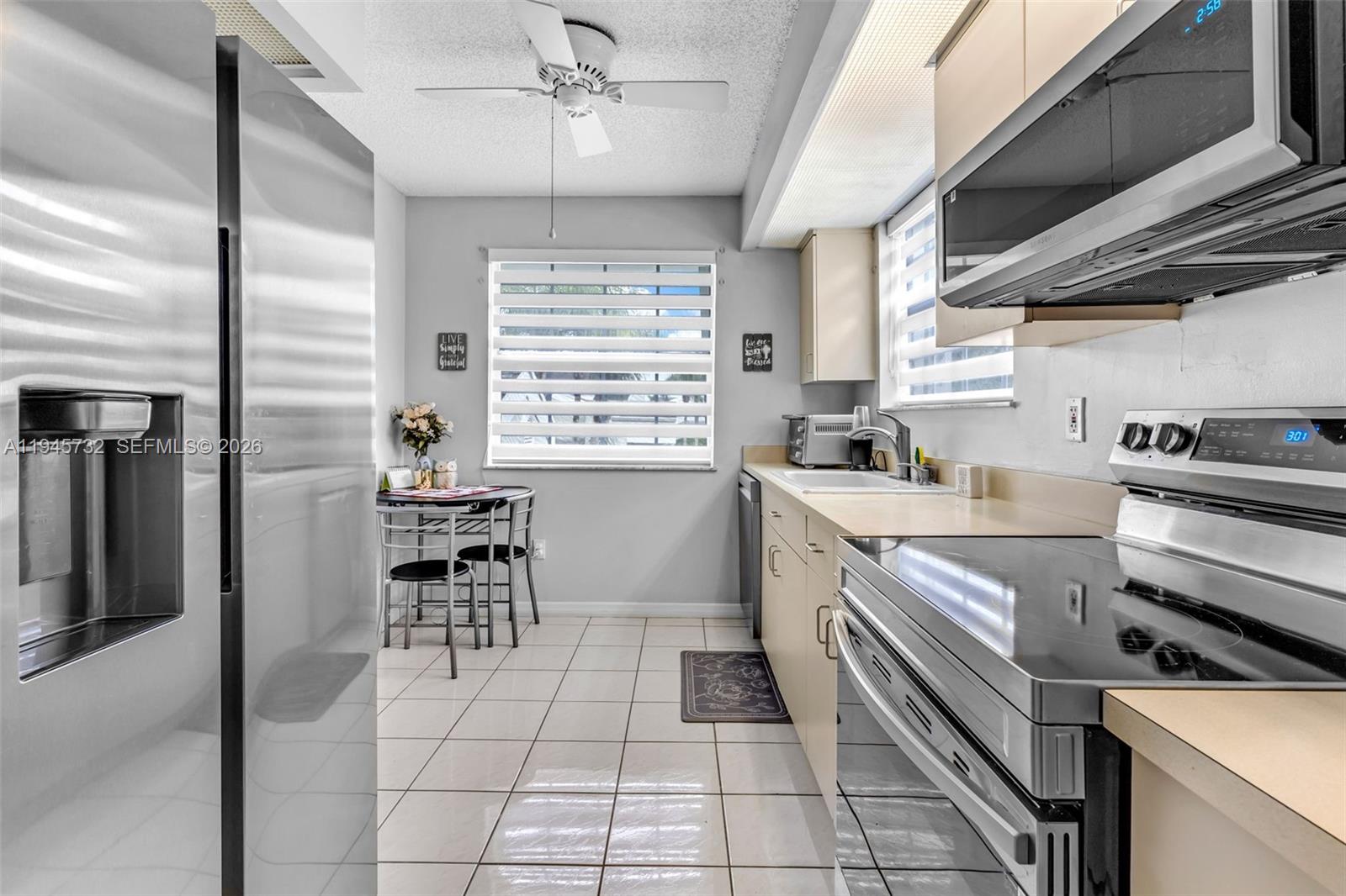 KEYS GATE CONDO NO FOUR - Residential