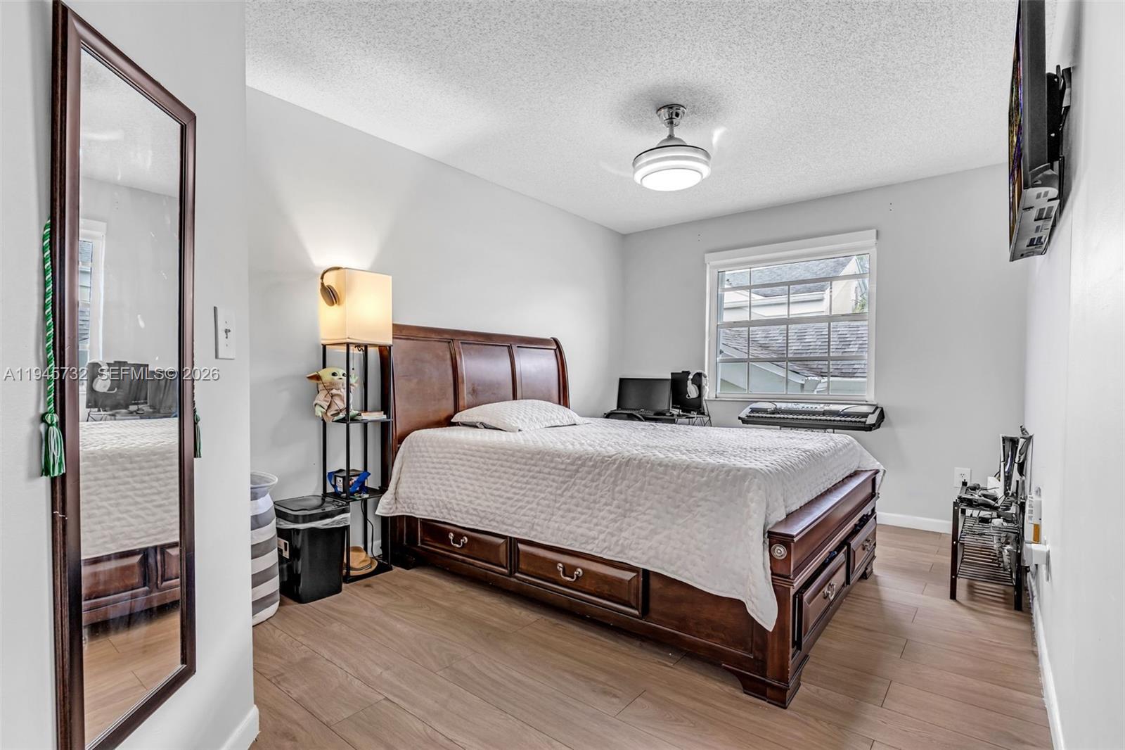 KEYS GATE CONDO NO FOUR - Residential