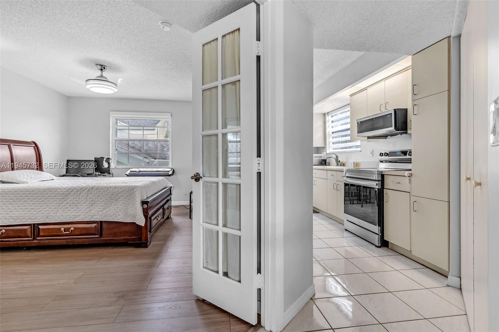 KEYS GATE CONDO NO FOUR - Residential