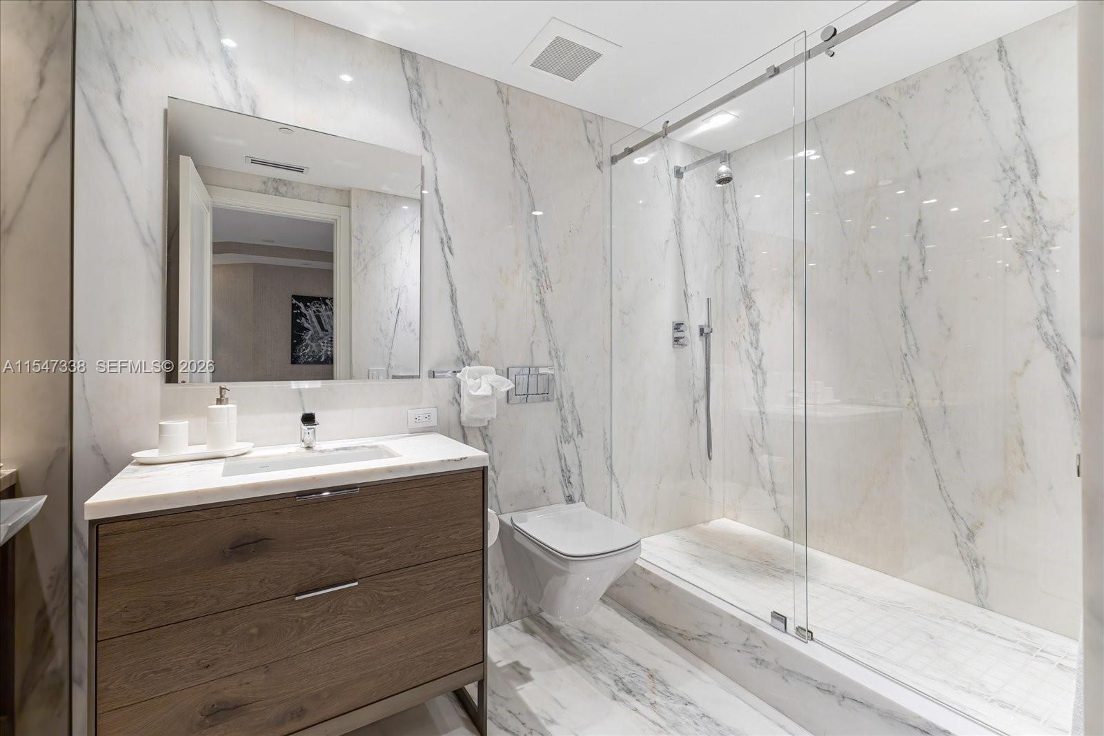 7400 OCEANSIDE AT FISHER - Residential