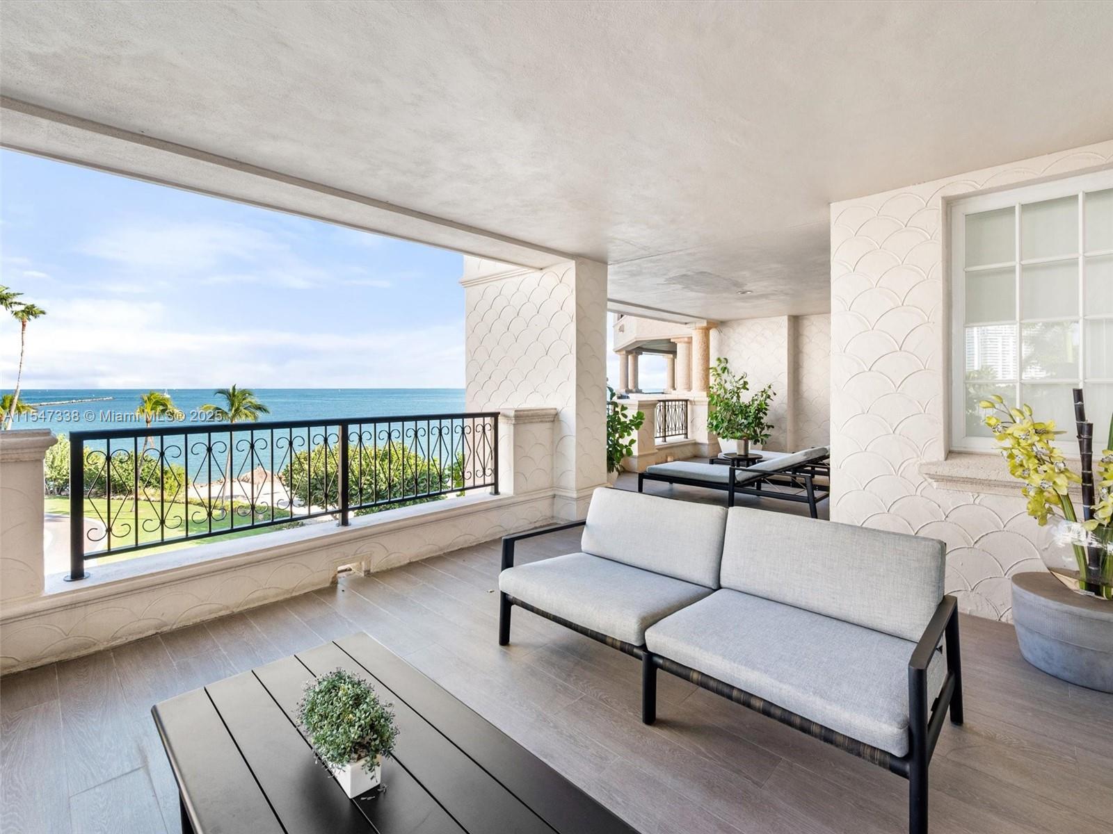 7400 OCEANSIDE AT FISHER - Residential