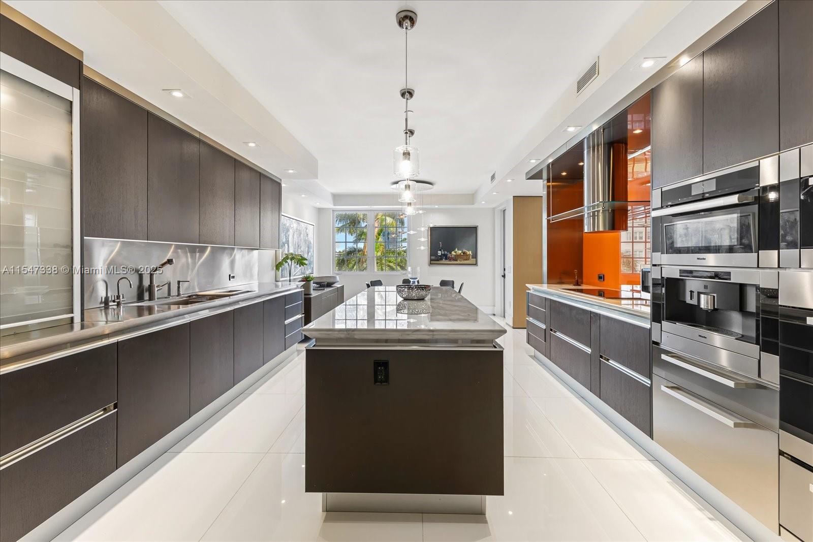 7400 OCEANSIDE AT FISHER - Residential