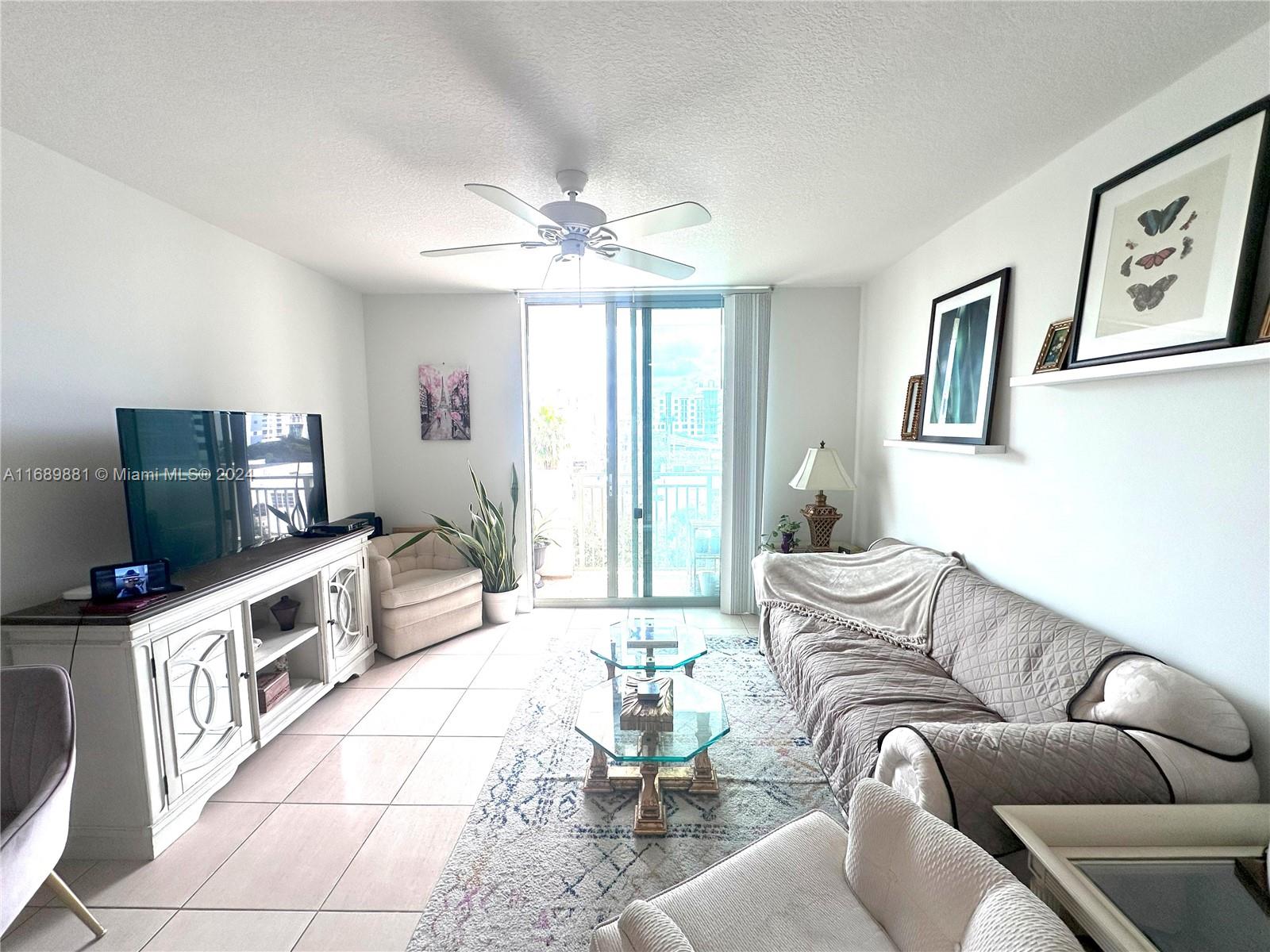 610 CLEMATIS CONDO - Residential
