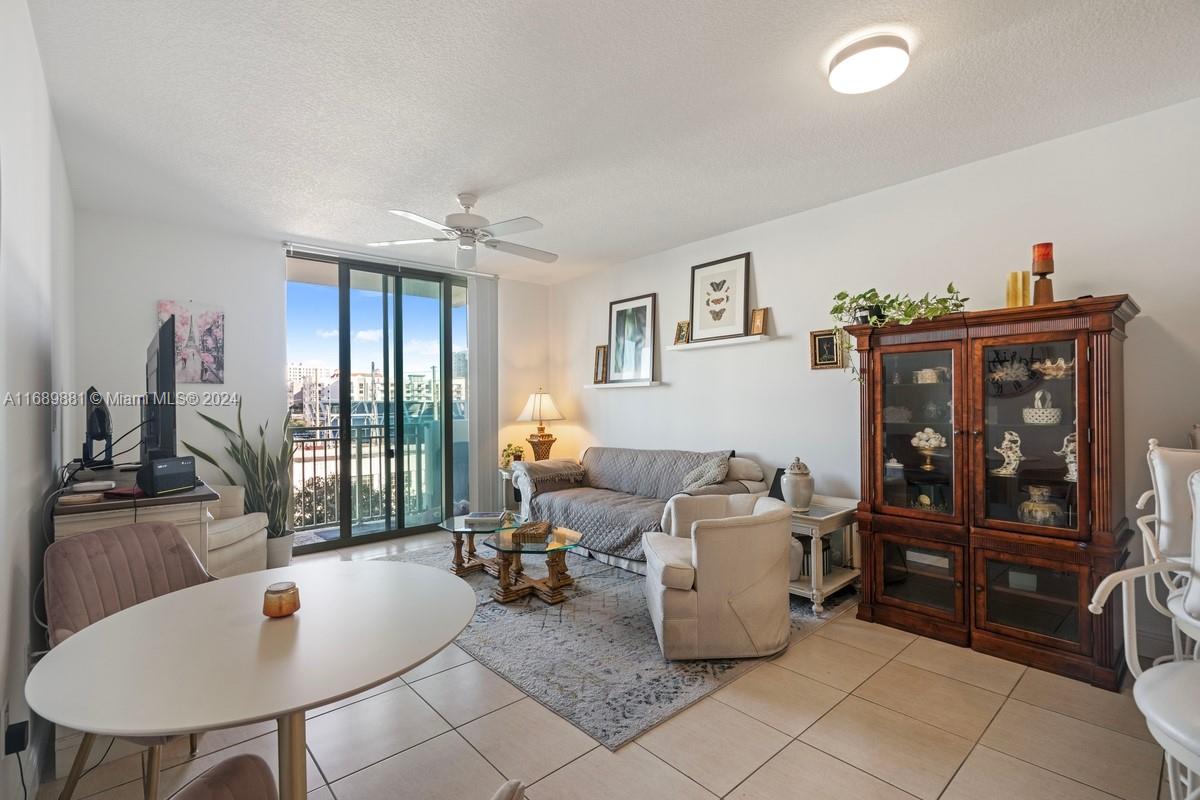 610 CLEMATIS CONDO - Residential