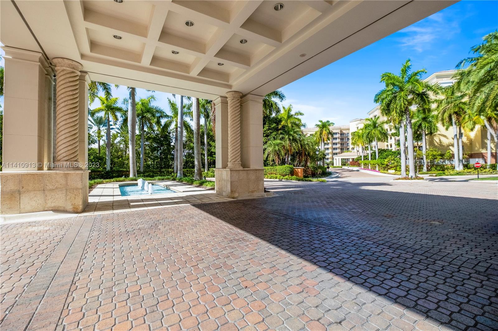 CLUB TOWER ONE CONDO - Residential