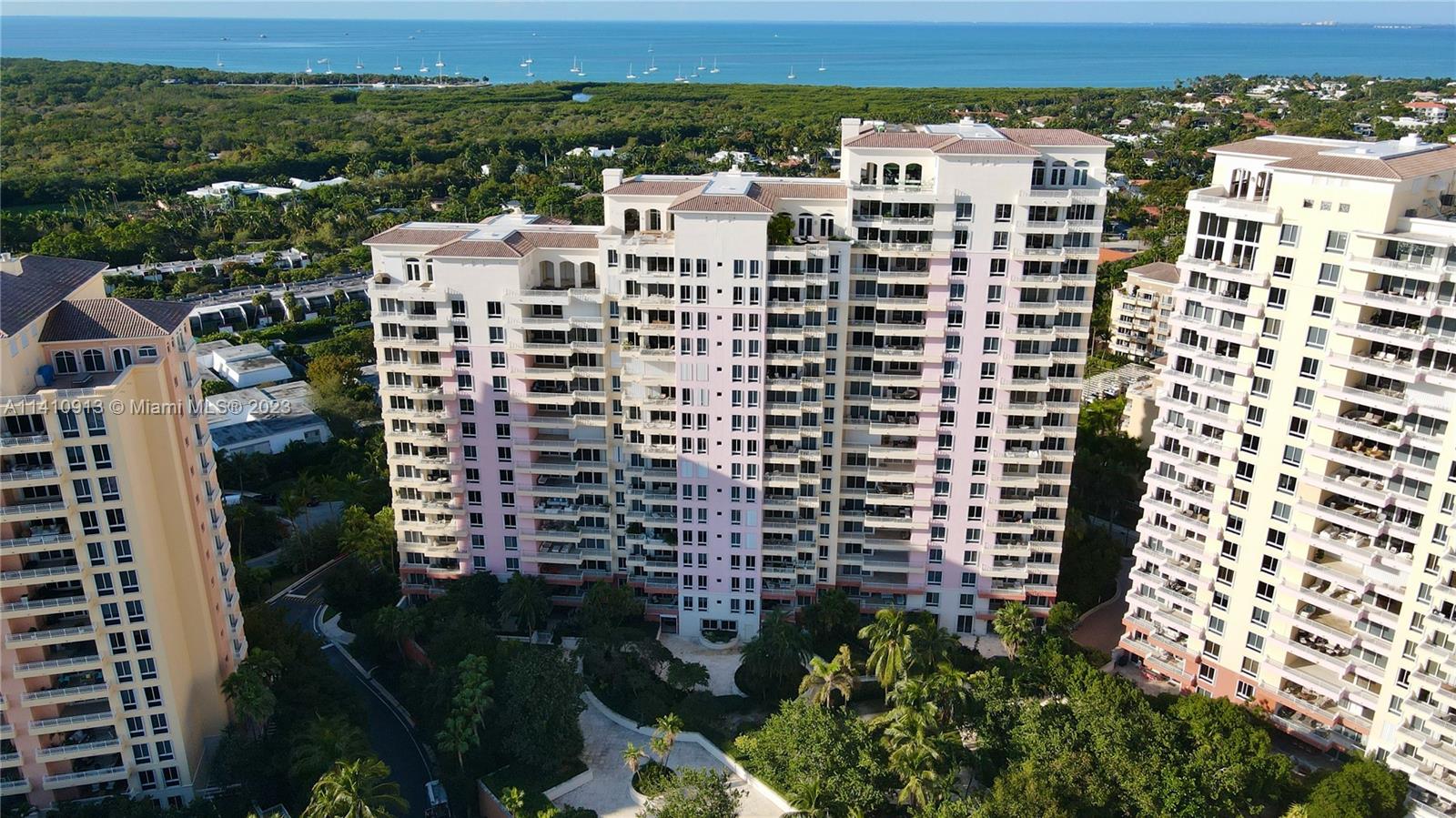 CLUB TOWER ONE CONDO - Residential