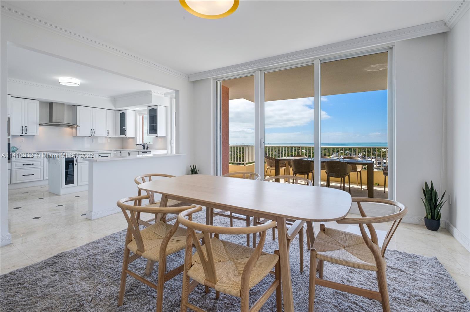 CLUB TOWER ONE CONDO - Residential