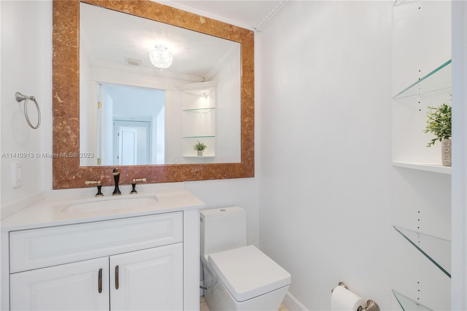 CLUB TOWER ONE CONDO - Residential