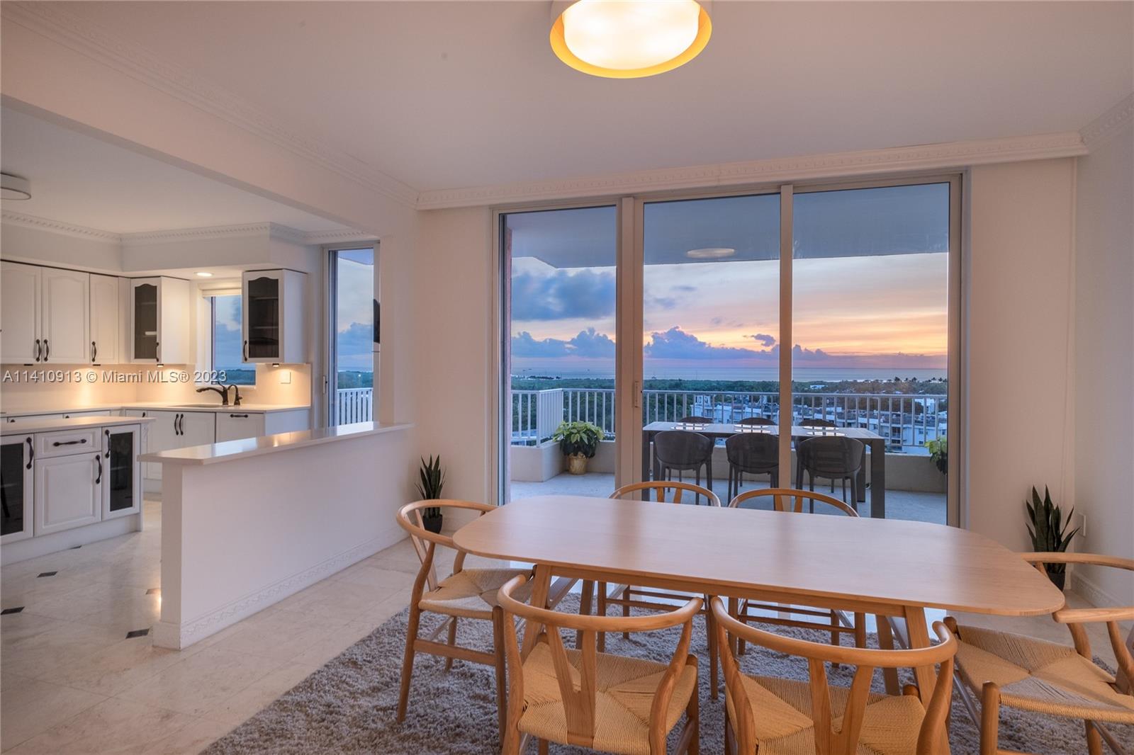 CLUB TOWER ONE CONDO - Residential