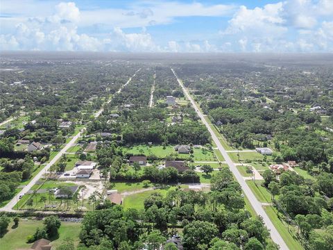 A home in Loxahatchee