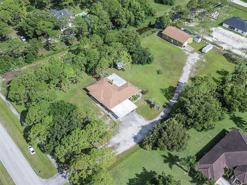 A home in Loxahatchee