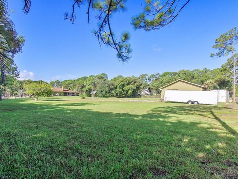 A home in Loxahatchee