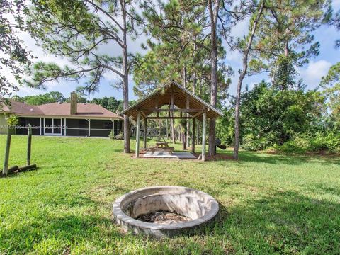 A home in Loxahatchee